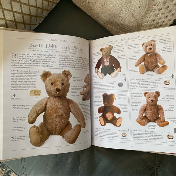 THE TEDDY BEAR ENCYCLOPEDIA Pauline Cockrill - Picture 8 of 14